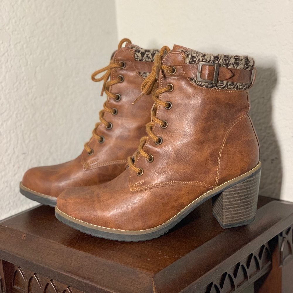 Booties - Picture 3 of 4